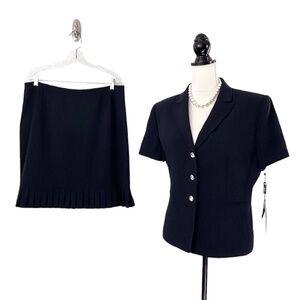 Tahari ASL Navy Blue Short Sleeve Skirt Suit with Pleat Detail Size 14P